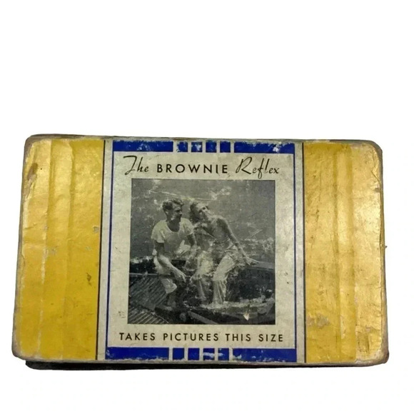 Vintage 50s Brownie Reflex camera - Picture 3 of 6